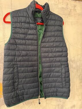 Izod Navy Quilted Puffer Vest with Green Trim